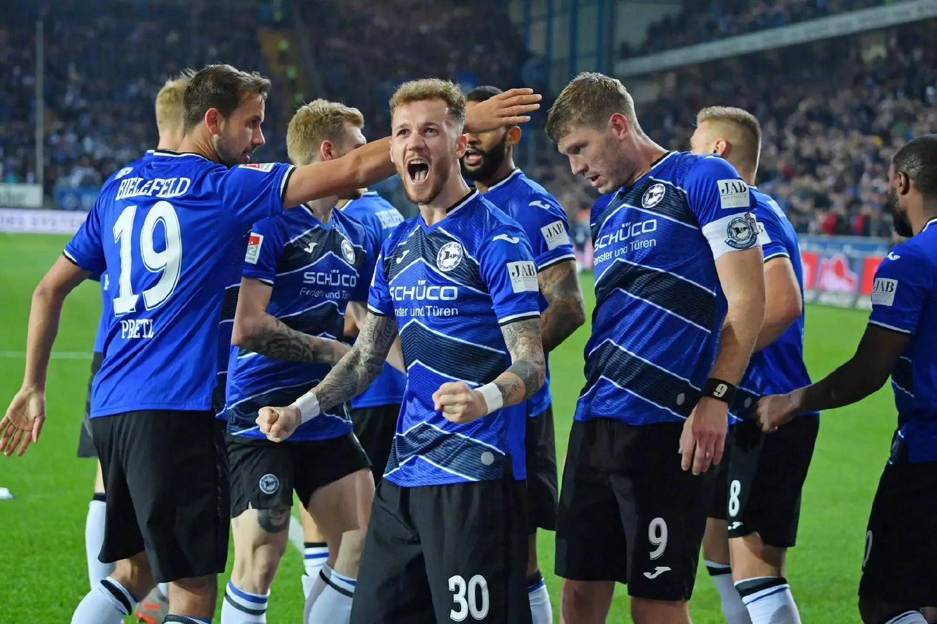 开云体育入口-沙尔克04客场失利柏林赫塔，保级前景雾茫的简单介绍