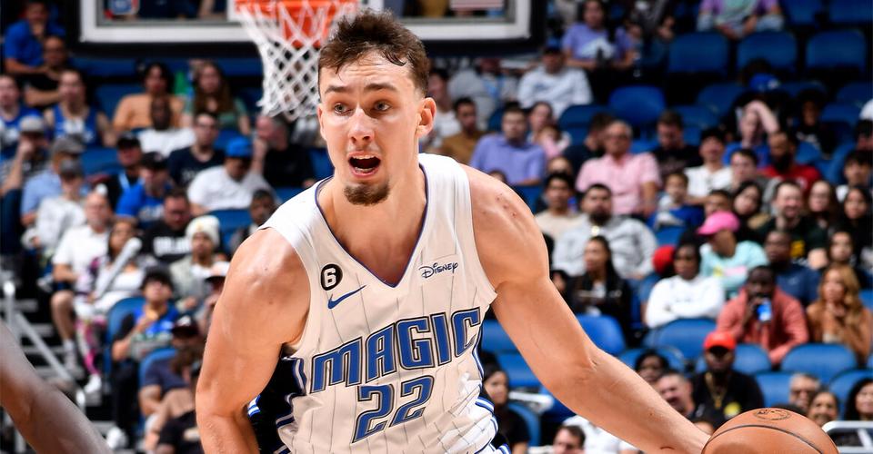 开云体育中国-魔术队惨败湖人，结束五连胜