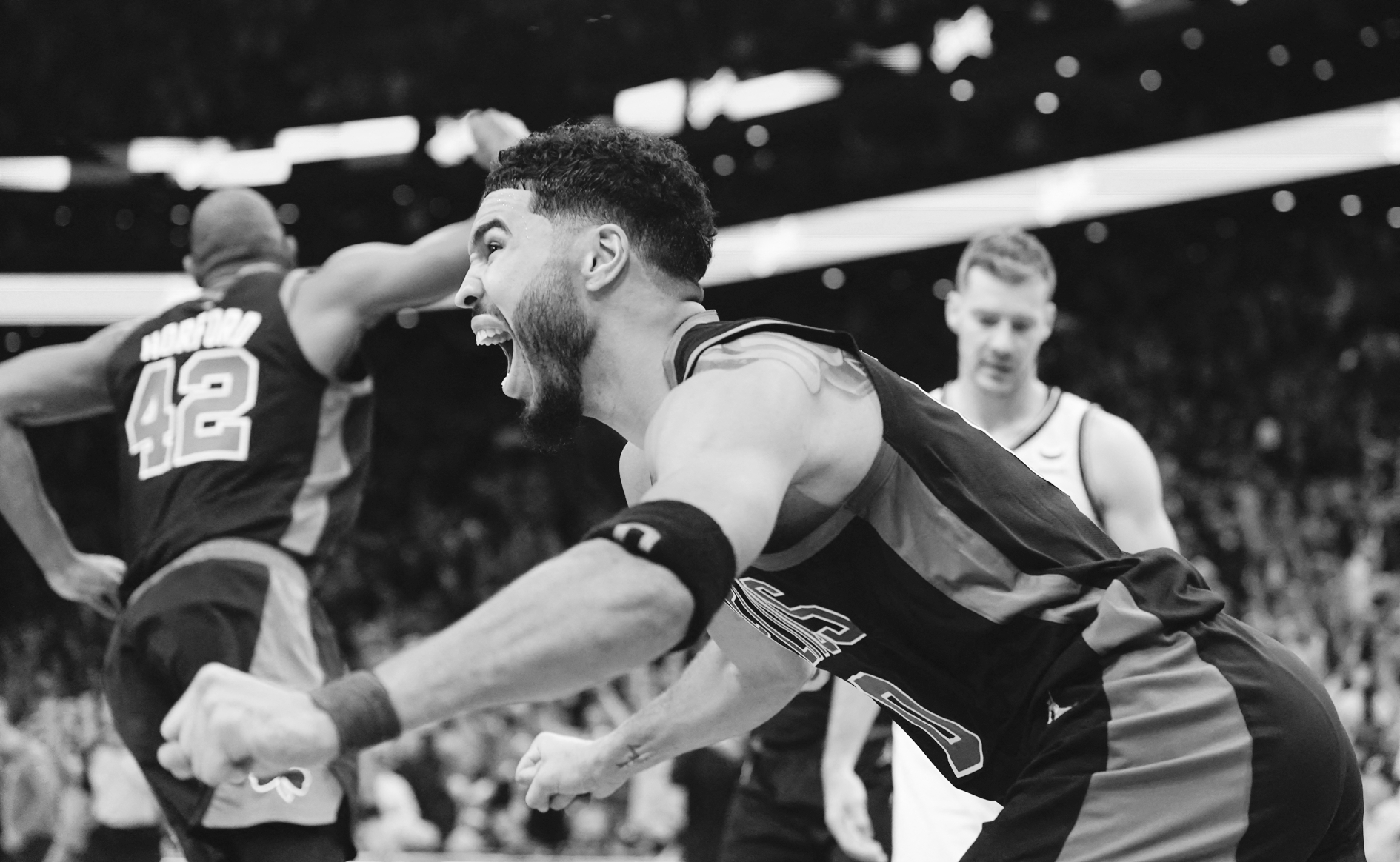 包含江苏队绝杀福建队,塔图姆高光表现的词条 包含江苏队绝杀福建队,塔图姆高光表现的词条