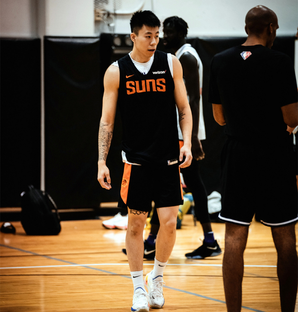 开云体育登录-关于步行者绝杀快船，张镇麟高光表现的信息